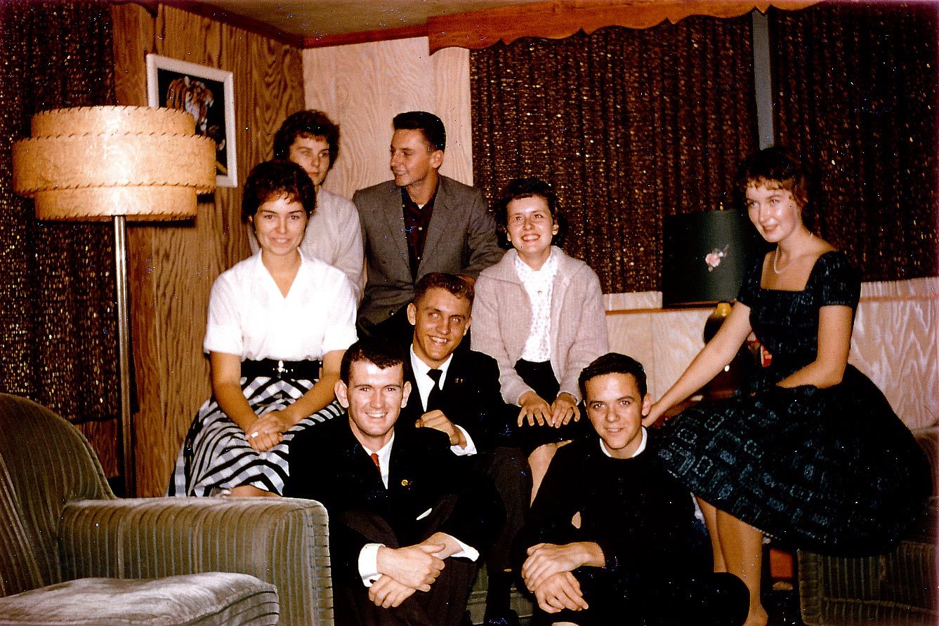 28-Glenaden-Rec-Room