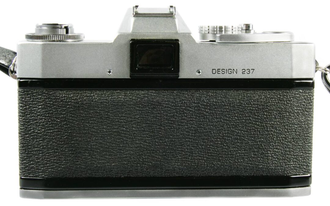 Bell & Howell Auto 35/Reflex Camera