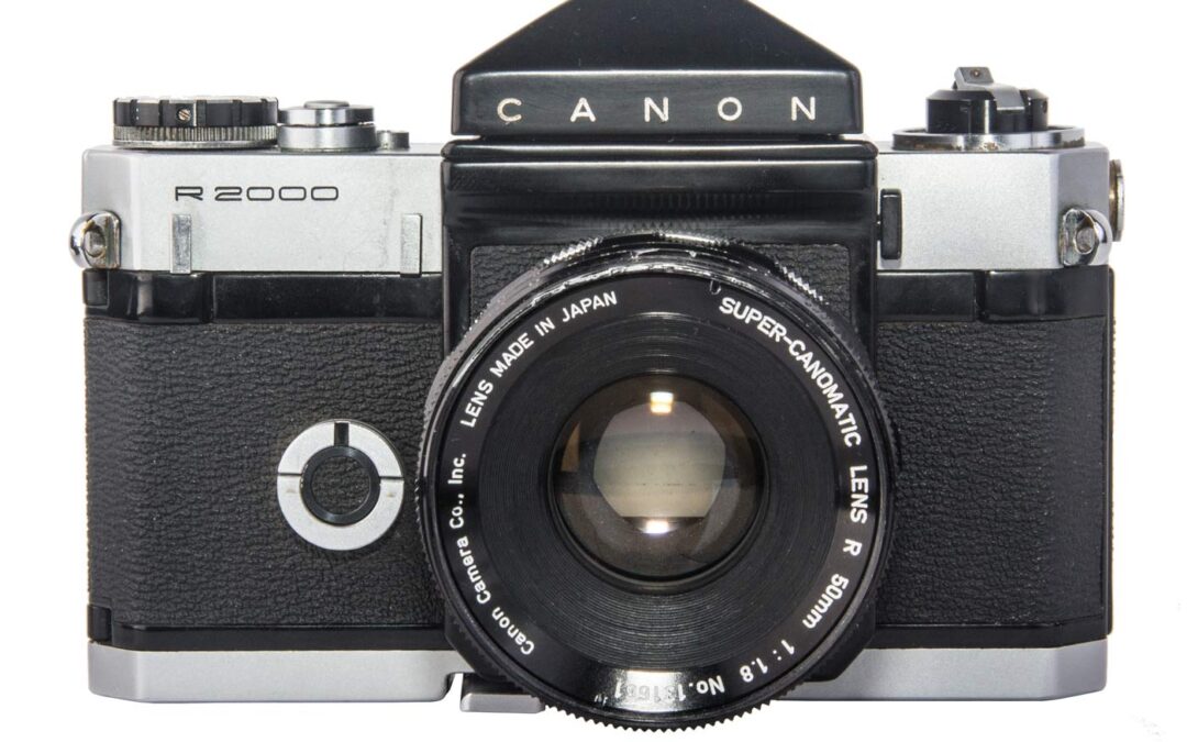 Canon R 2000