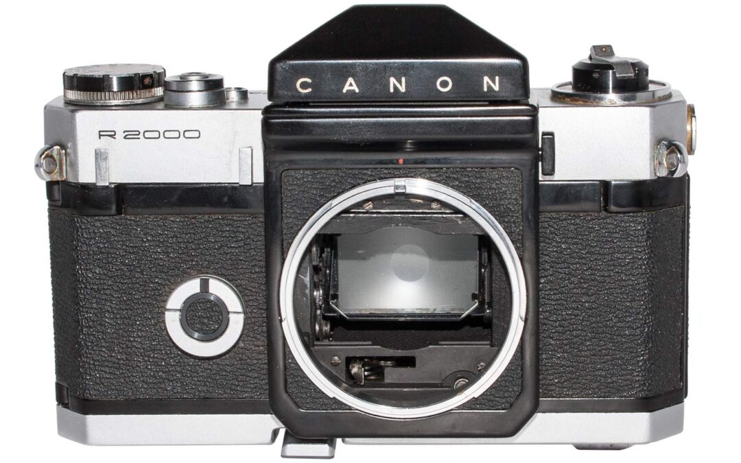 r2000-front-wo-lens