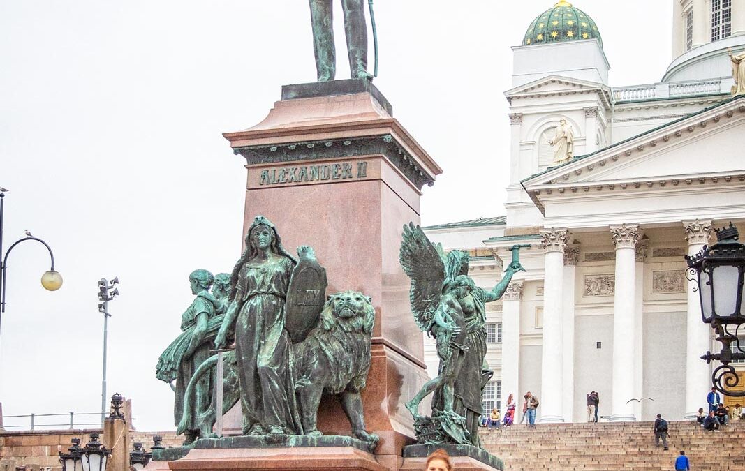 Alexander-II-Statue